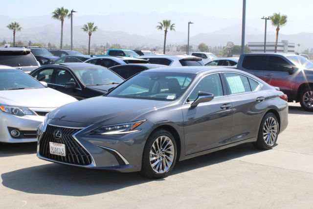 Certified 2025 Lexus ES 300h w/ Accessory Package (Z2) FWD image 3