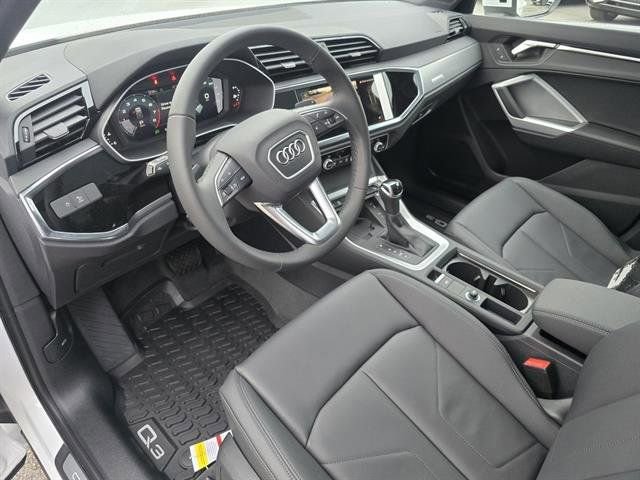 Used 2025 Audi Q3 2.0T Premium w/ Convenience Package image 10