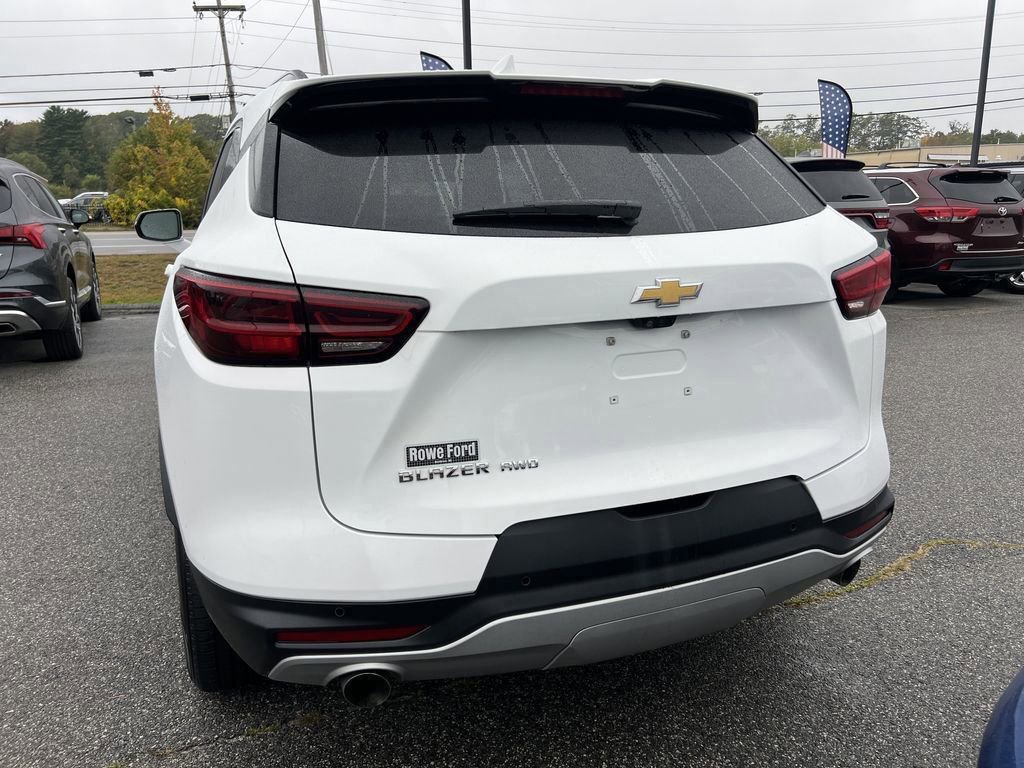 Used 2024 Chevrolet Blazer LT w/ Sound & Technology Package image 6