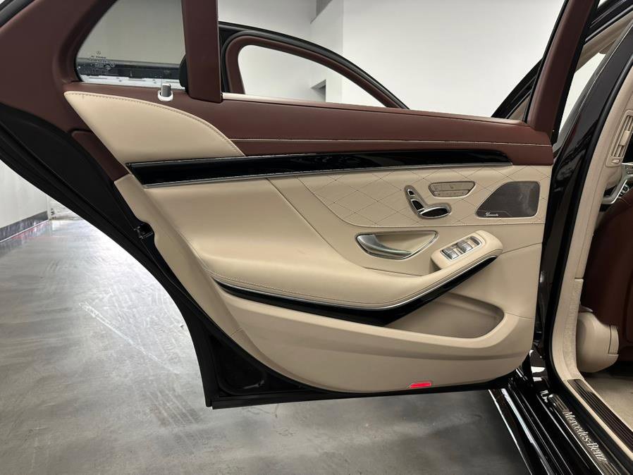 Used 2018 Mercedes-Benz S 560 4MATIC Sedan w/ AMG Line Exterior image 36