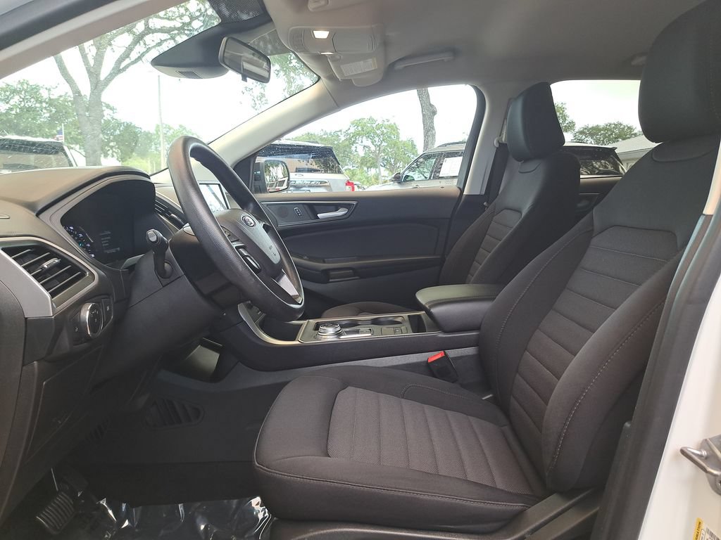 Certified 2024 Ford Edge SE w/ Black Appearance Package AWD/4WD image 19