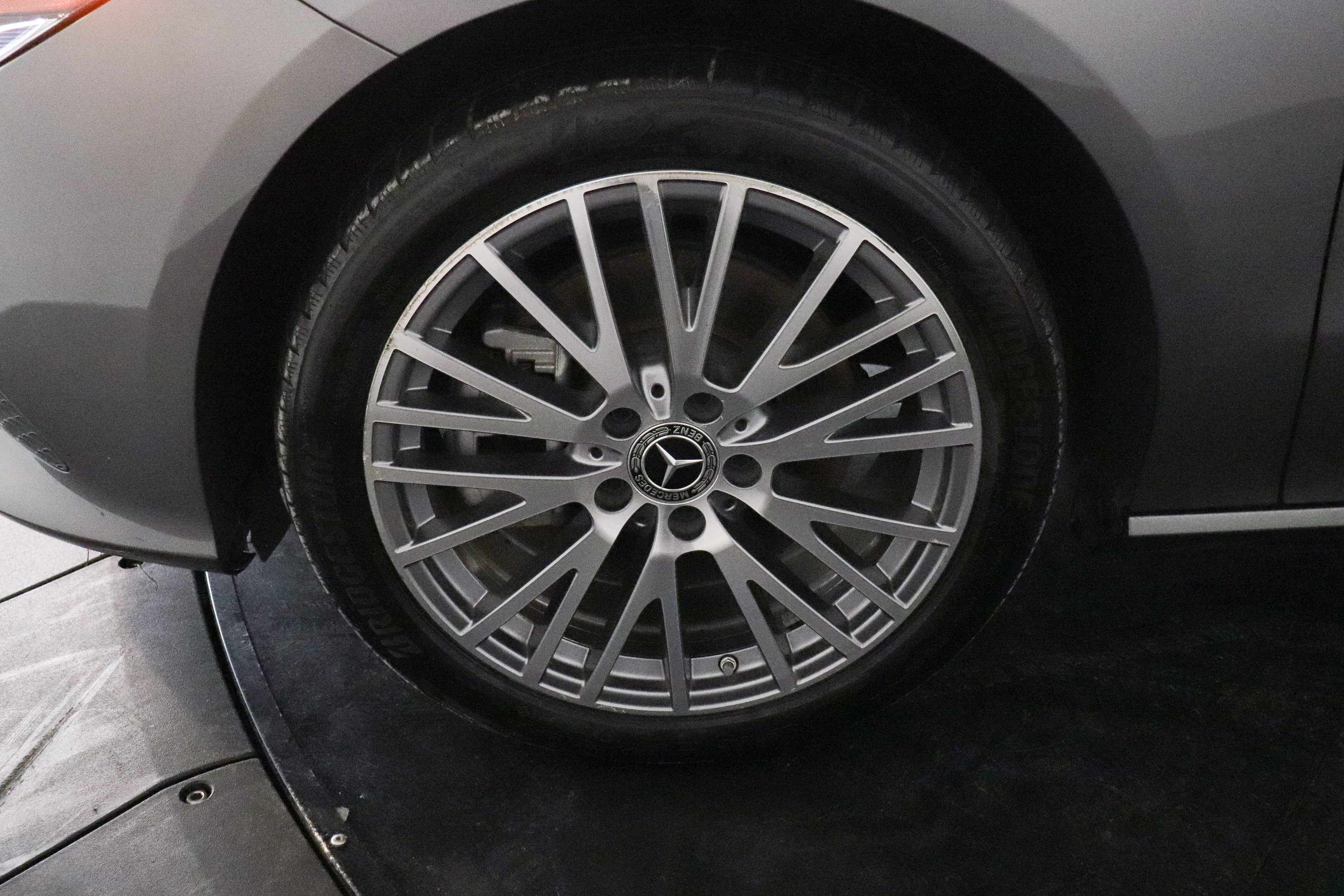 Used 2023 Mercedes-Benz CLA 250 4MATIC image 5