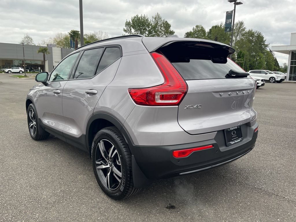 New 2026 Volvo XC40 B5 Core w/ Protection Package Premier AWD/4WD image 3