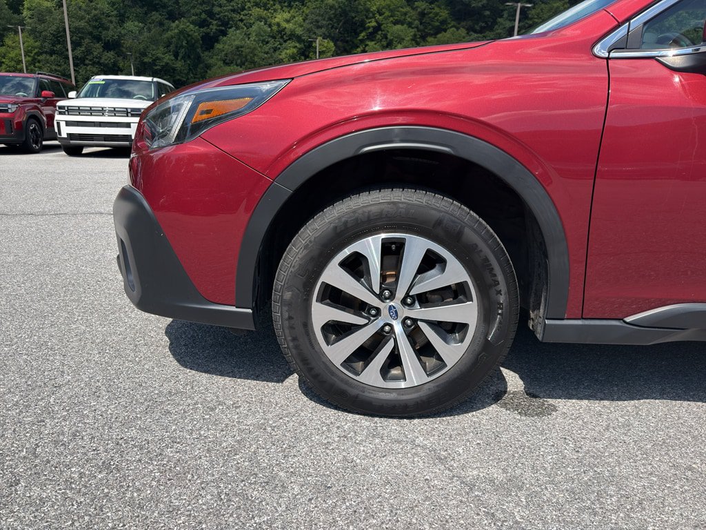 Used 2022 Subaru Outback Premium AWD/4WD image 9