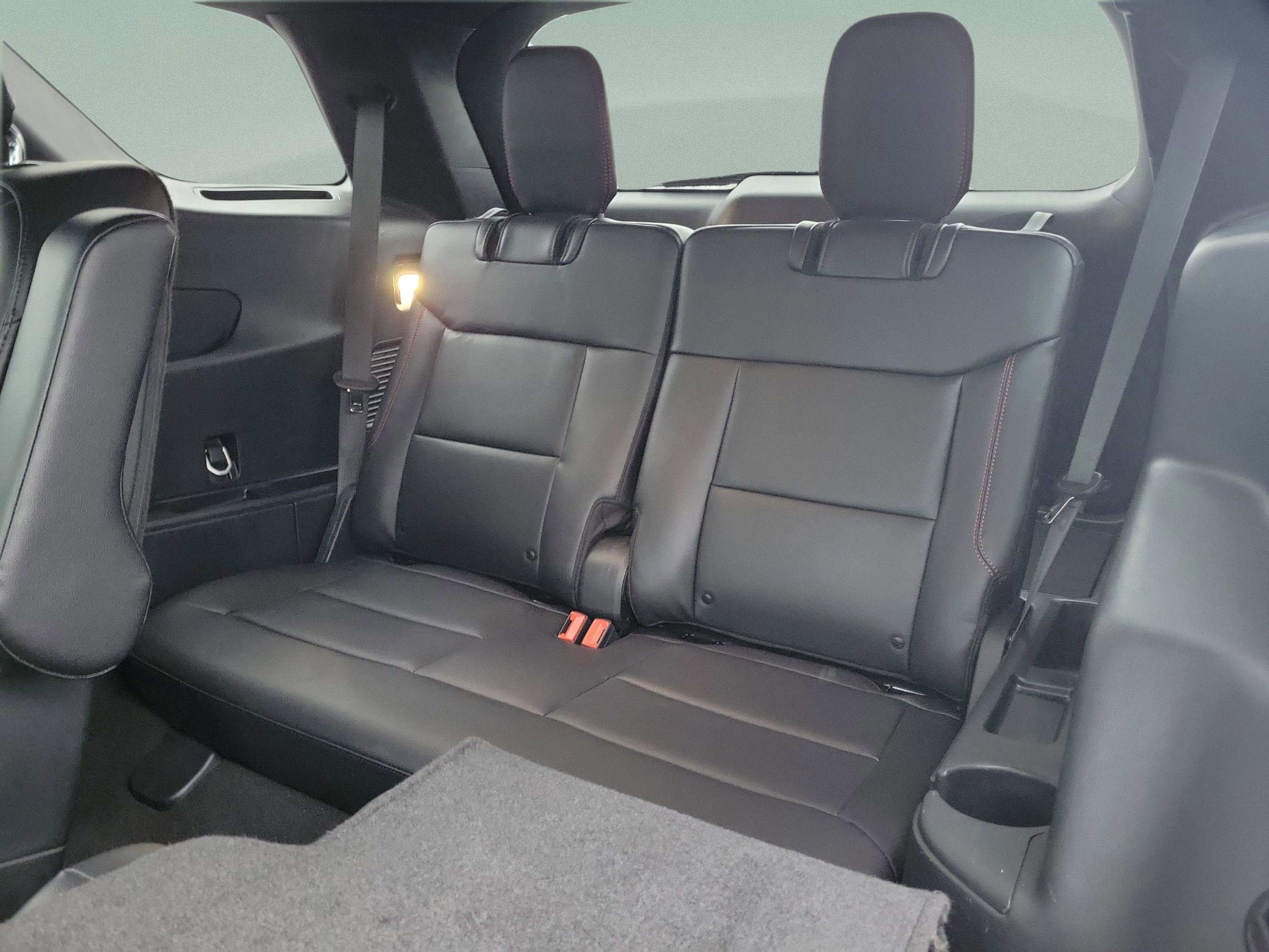 Certified 2023 Ford Explorer ST-Line w/ Class IV Trailer Tow Package image 17