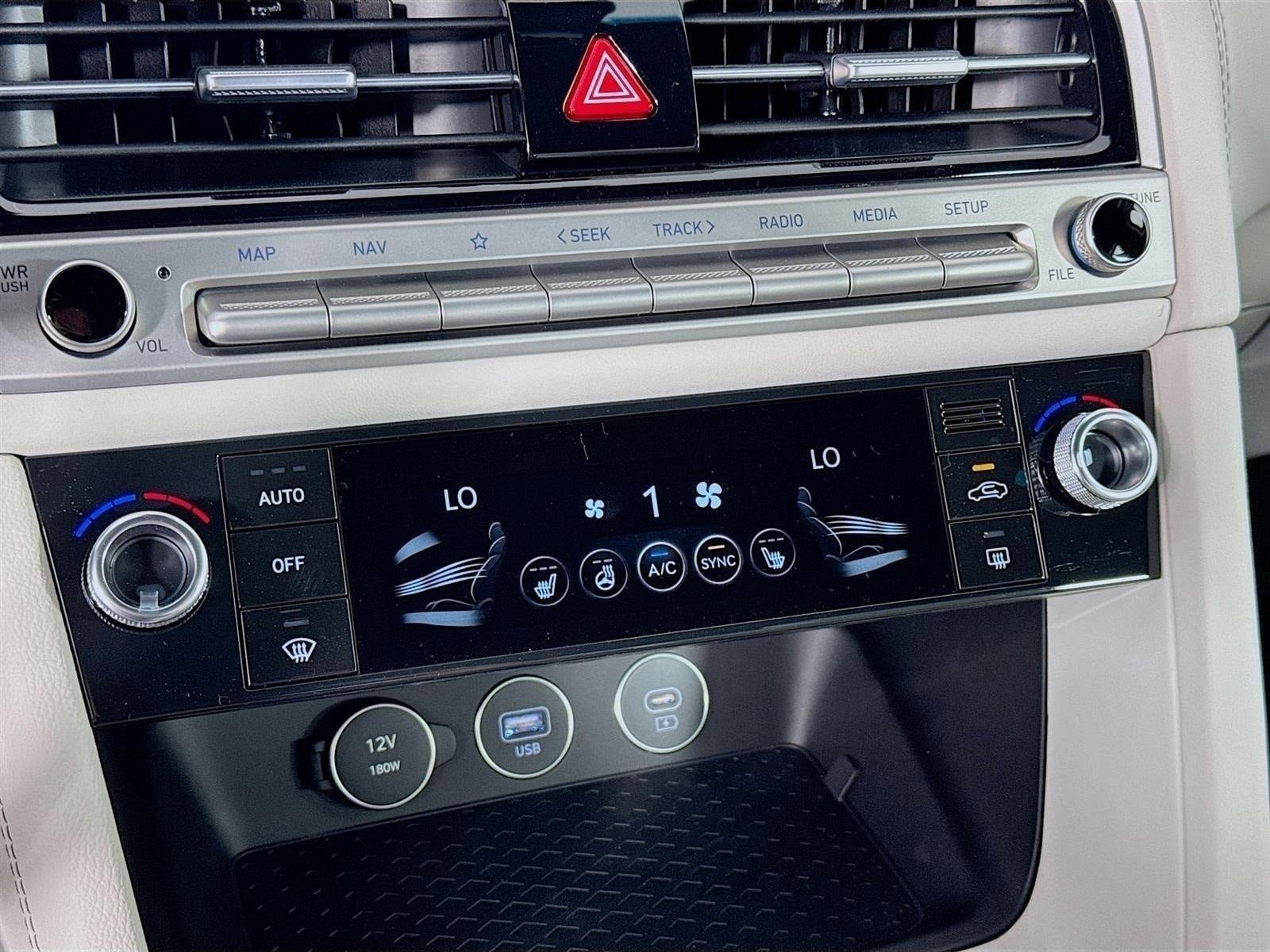 New 2025 Genesis G70 2.5T AWD/4WD image 17
