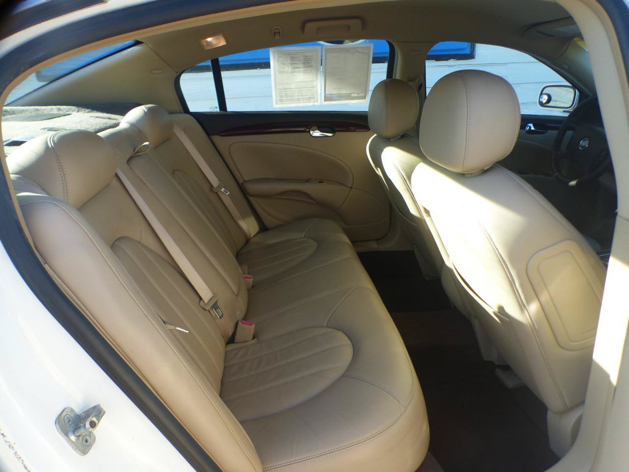 Used 2007 Buick Lucerne CXL FWD image 15