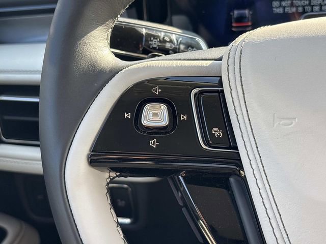 New 2026 Lincoln Aviator 2WD w/ Jet Appearance Package image 27