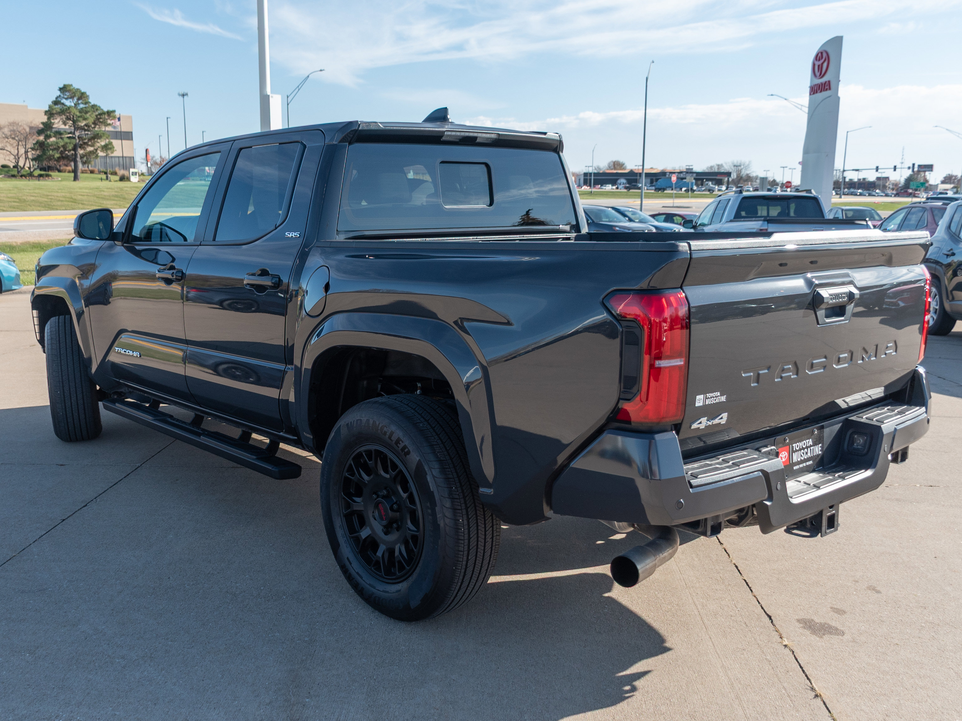 Certified 2025 Toyota Tacoma SR5 image 17