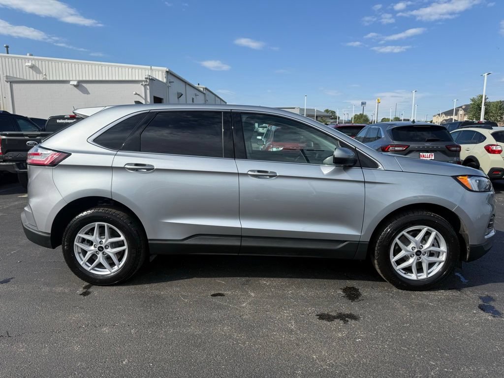 Used 2023 Ford Edge SEL w/ Convenience Package AWD/4WD image 7