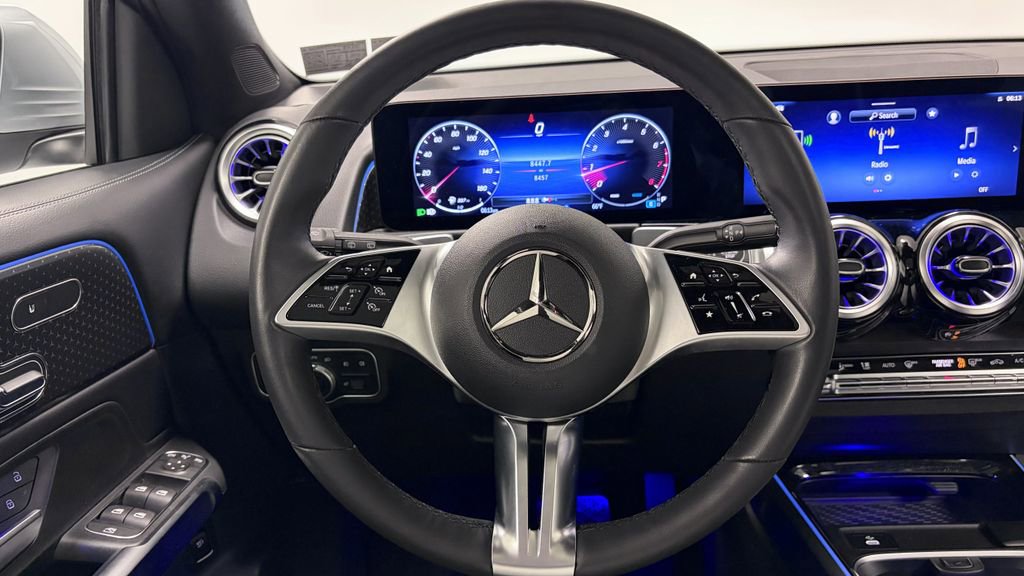Certified 2025 Mercedes-Benz GLB 250 4MATIC image 22