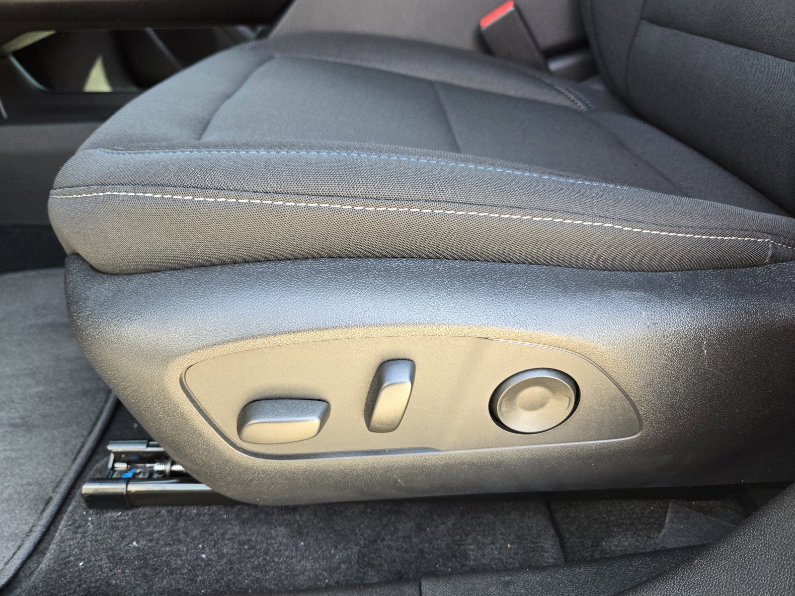 New 2026 Chevrolet Equinox EV LT w/ Comfort Package image 17