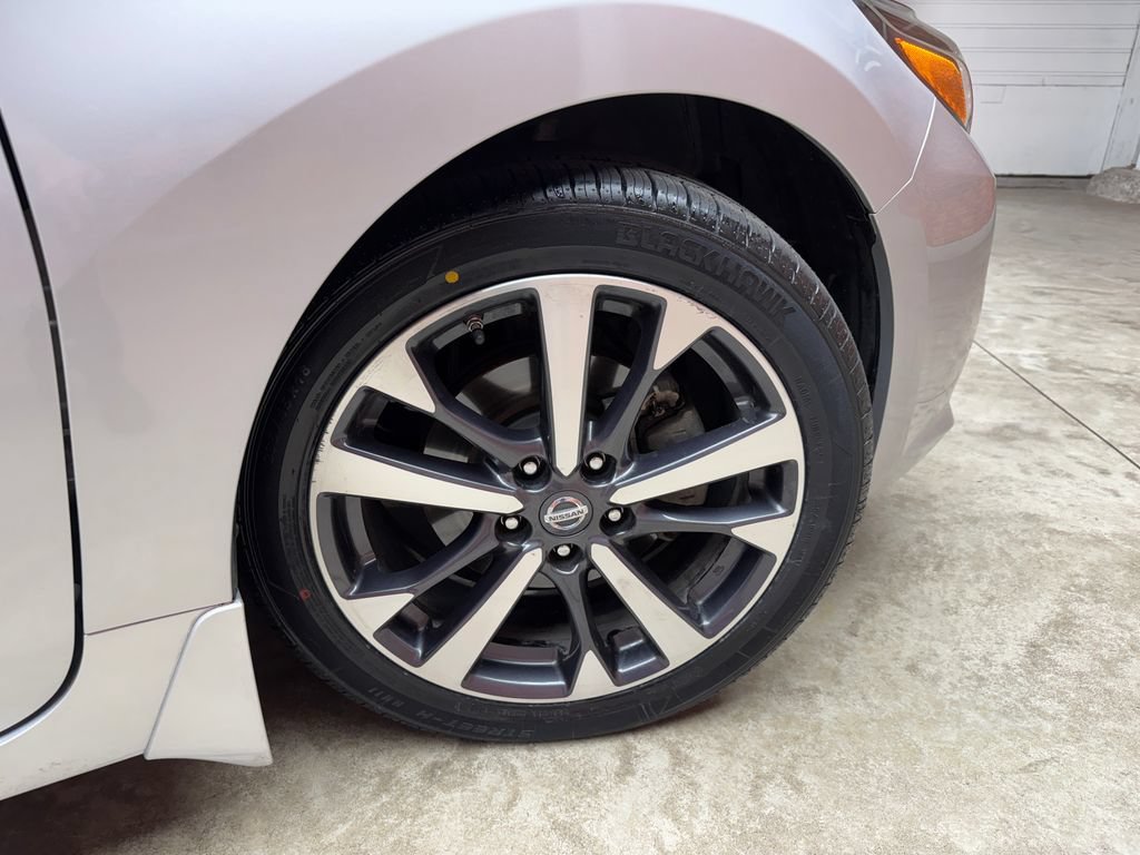 Used 2016 Nissan Altima 2.5 SR FWD image 30