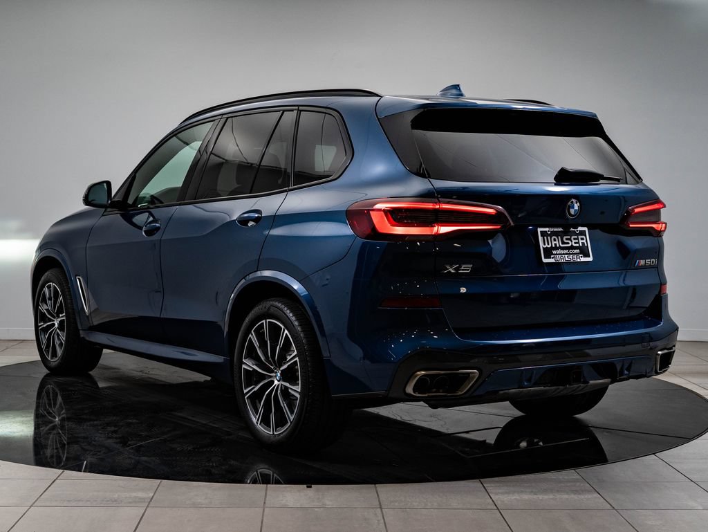 Used 2022 BMW X5 M50i AWD/4WD image 11
