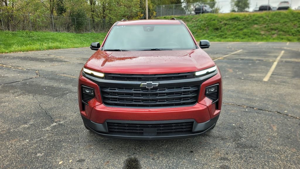 New 2026 Chevrolet Traverse LT w/ Midnight/Sport Edition image 3