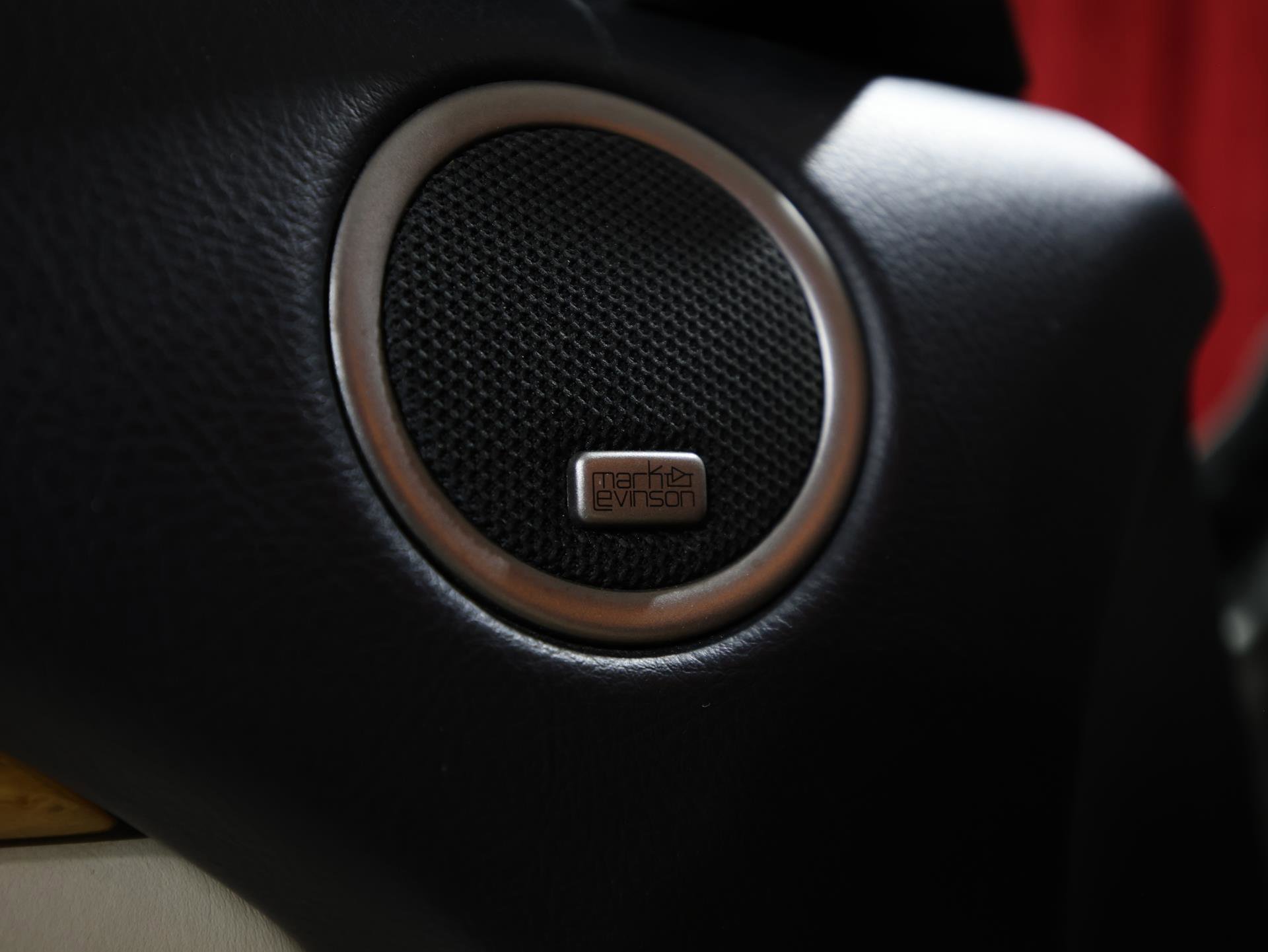 Used 2002 Lexus SC 430 Convertible image 21