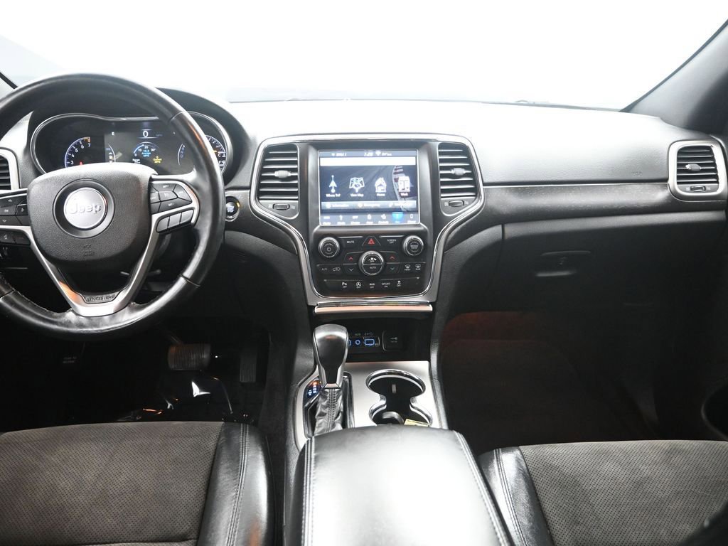 Used 2018 Jeep Grand Cherokee Altitude image 30