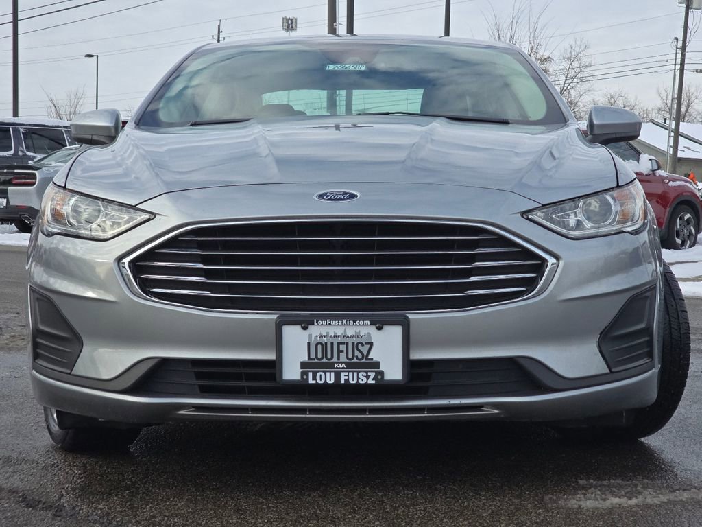 Used 2020 Ford Fusion SE image 9