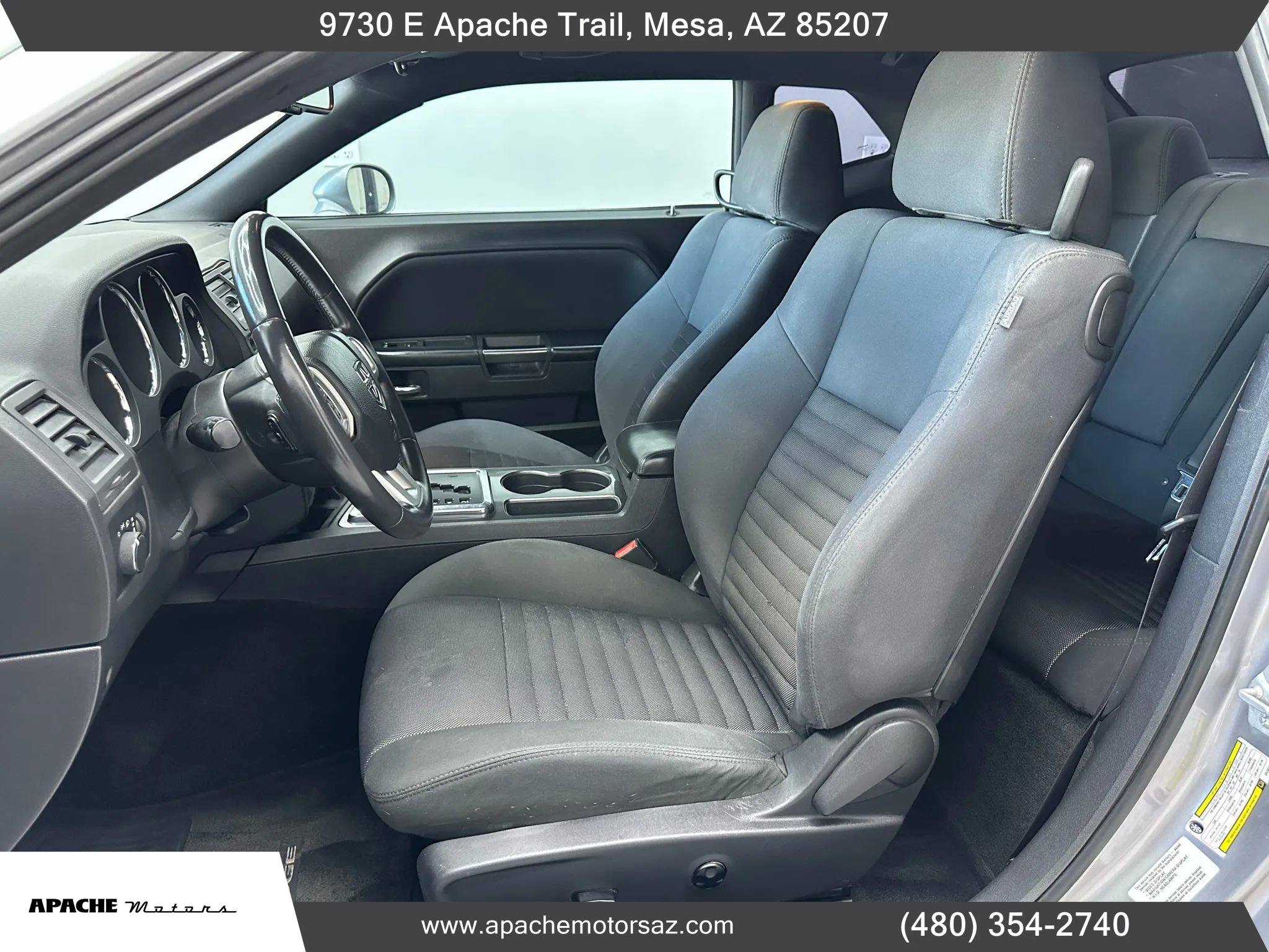 Used 2014 Dodge Challenger SXT image 25