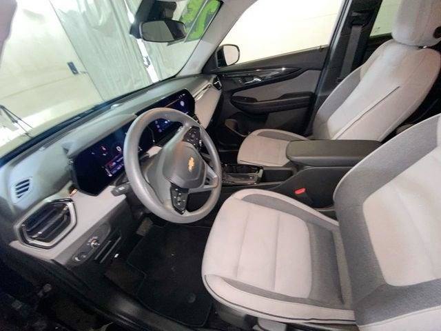 Used 2025 Chevrolet TrailBlazer LT AWD/4WD image 27