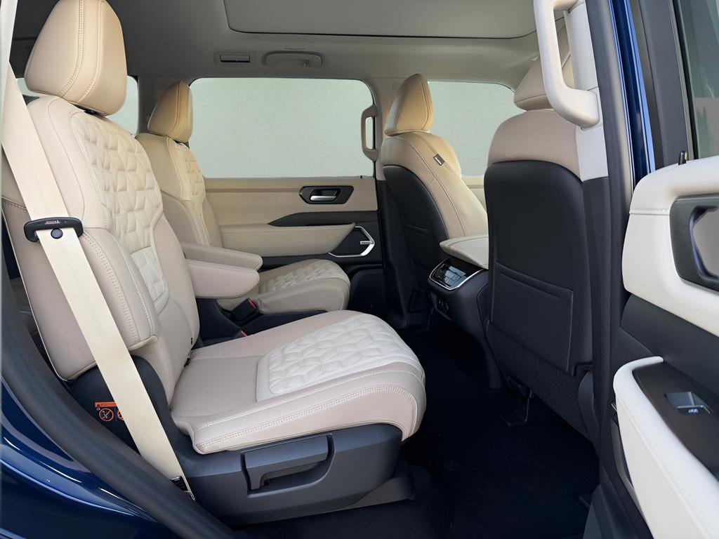 New 2026 Nissan Armada Platinum Reserve image 13