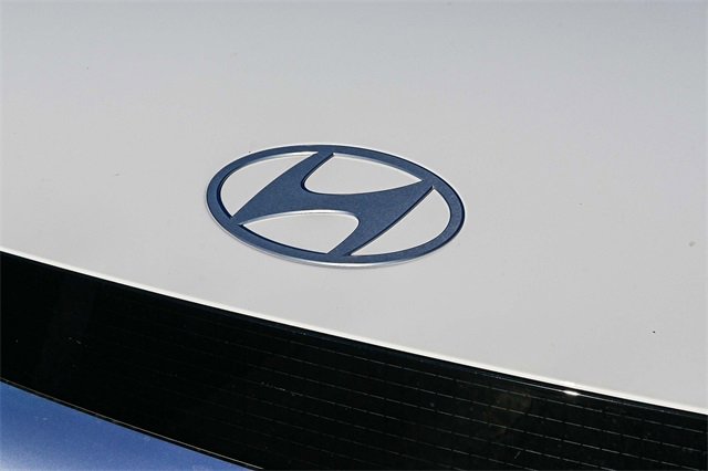 New 2026 Hyundai Ioniq 5 SEL image 13