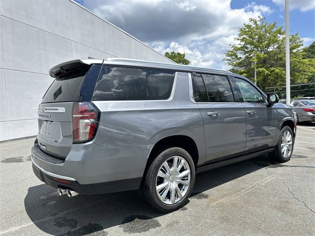 Used 2021 Chevrolet Suburban High Country w/ Premium Package image 5