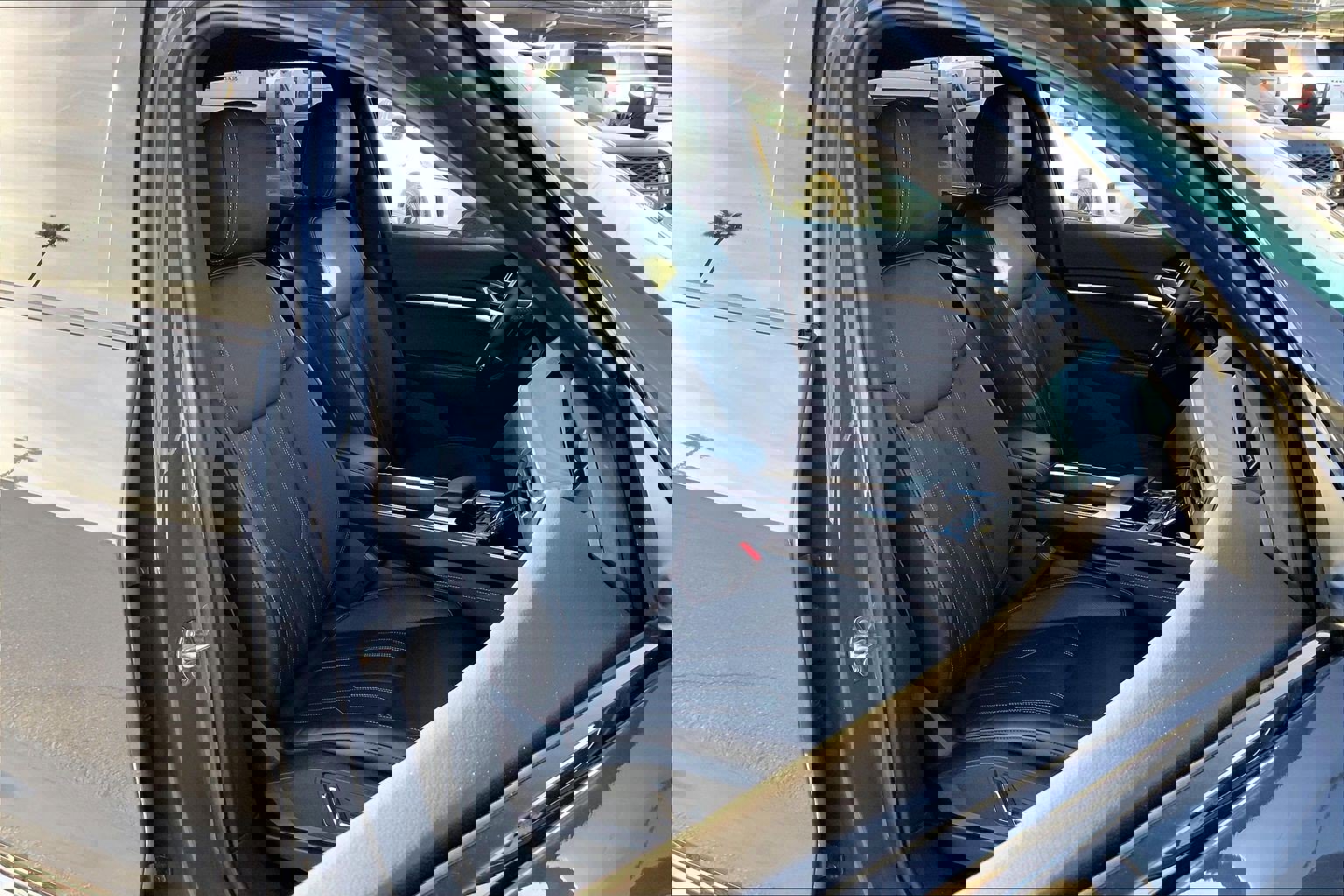 Used 2024 Audi Q8 e-tron Prestige image 7