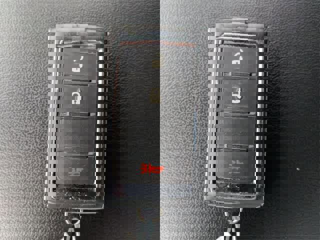 Used 2023 Jeep Grand Cherokee L Laredo image 34