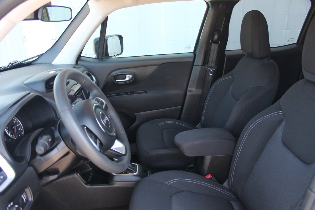 Used 2021 Jeep Renegade Sport FWD image 17