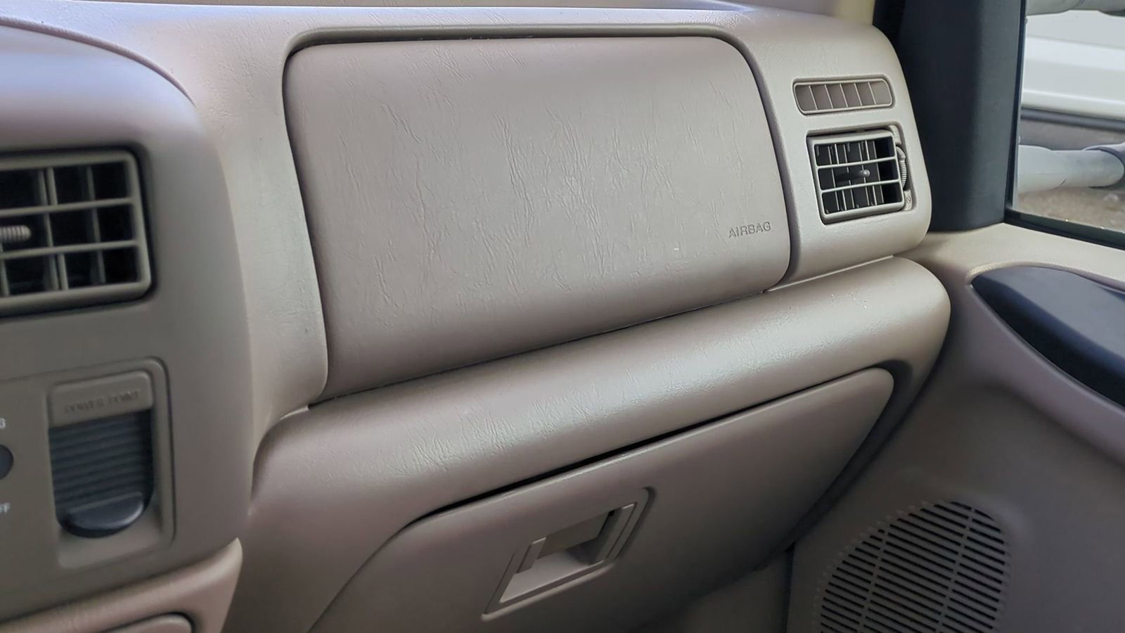 Used 2001 Ford F250 Lariat image 24