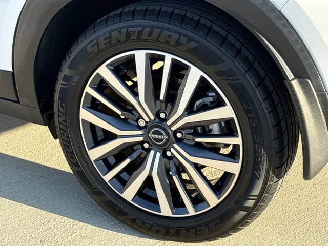 Used 2023 Nissan Kicks SV FWD image 12