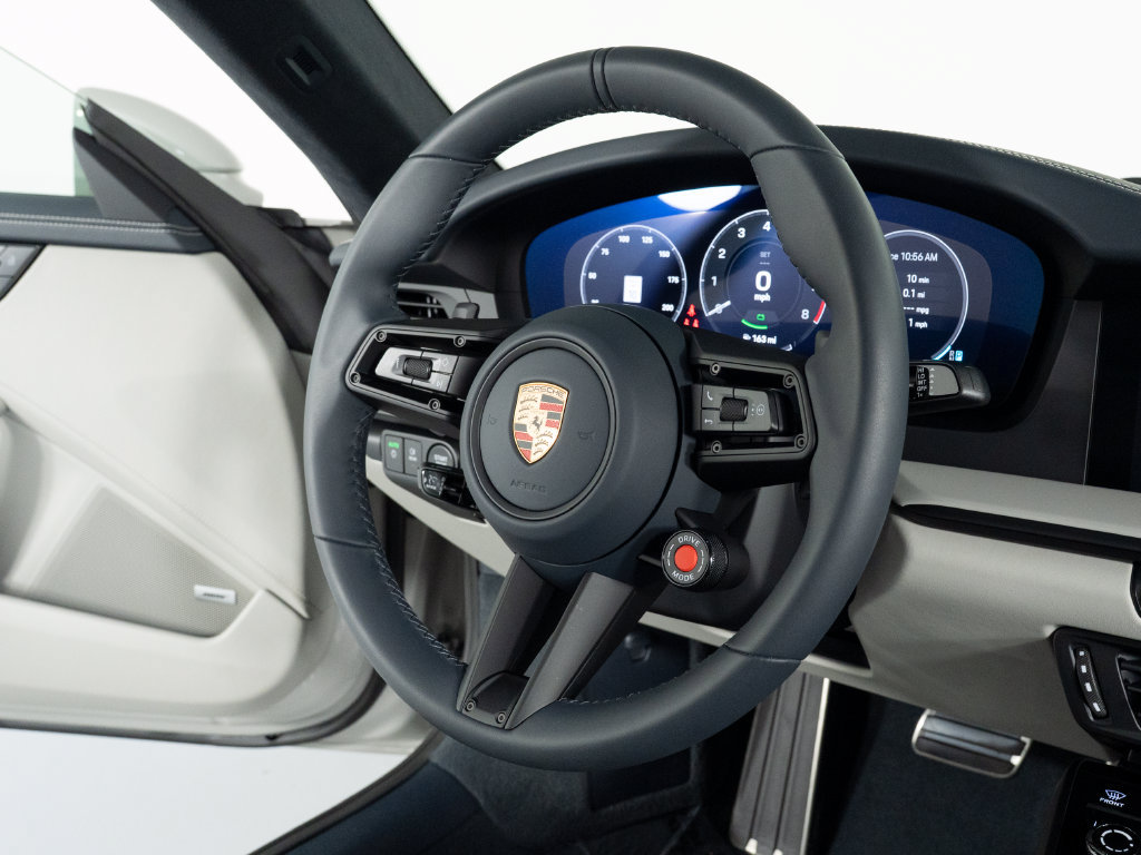 Certified 2026 Porsche 911 Carrera GTS RWD image 41