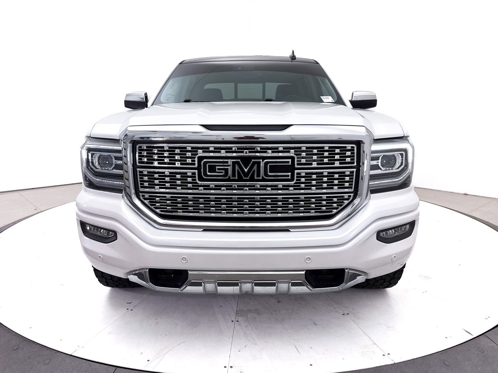 Used 2018 GMC Sierra 1500 Denali AWD/4WD image 13