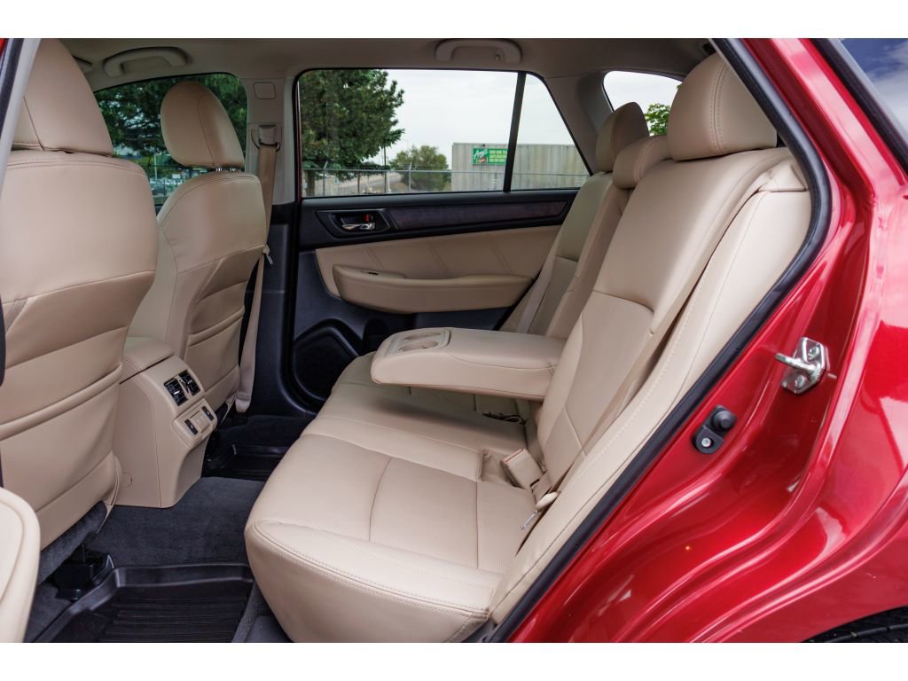 Used 2019 Subaru Outback 2.5i Limited AWD/4WD image 12