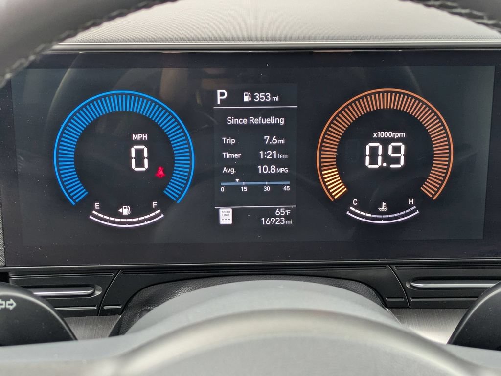 Used 2025 Hyundai Kona SEL FWD image 38