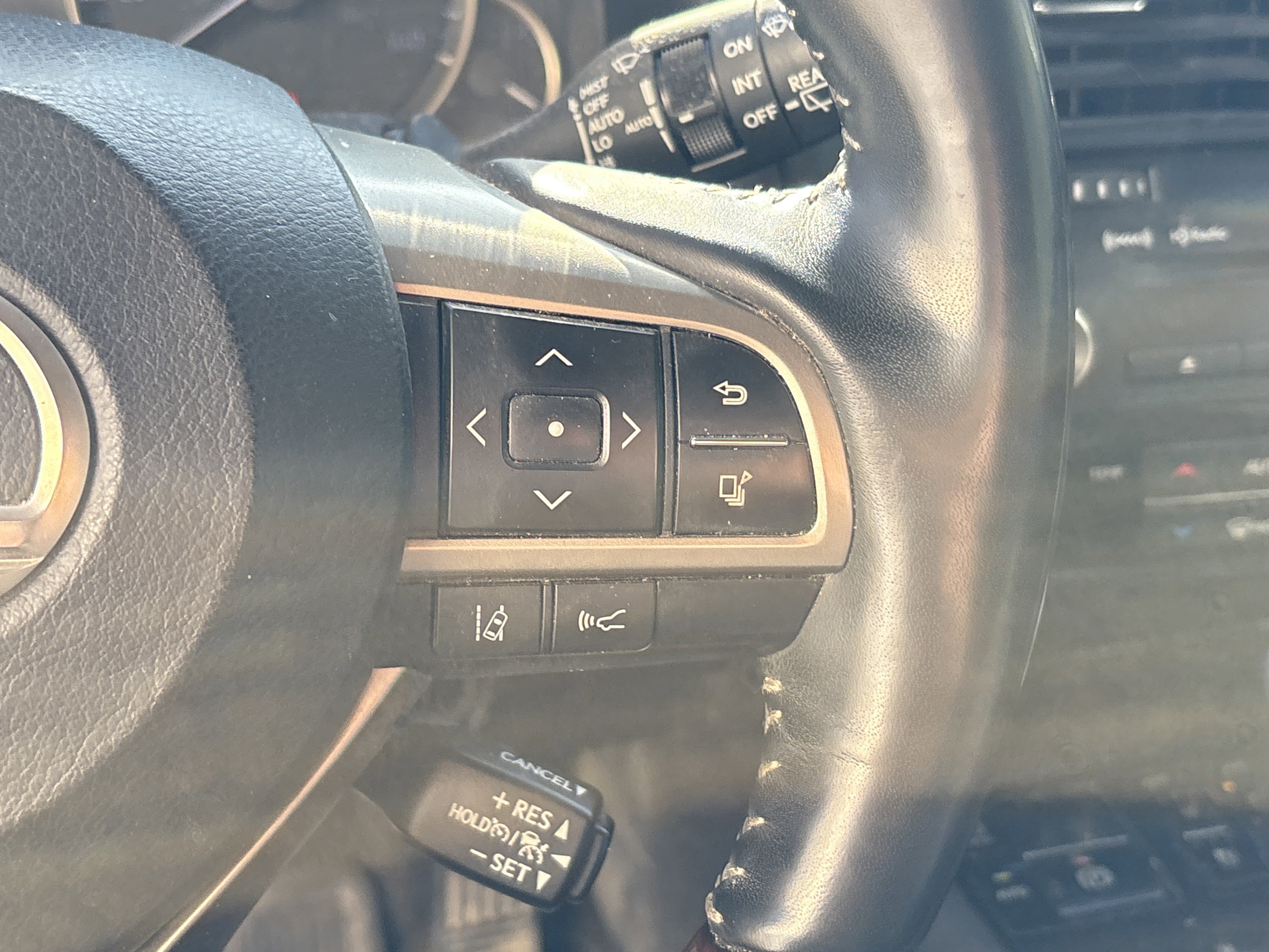 Used 2019 Lexus RX 450h AWD w/ Navigation Package image 20