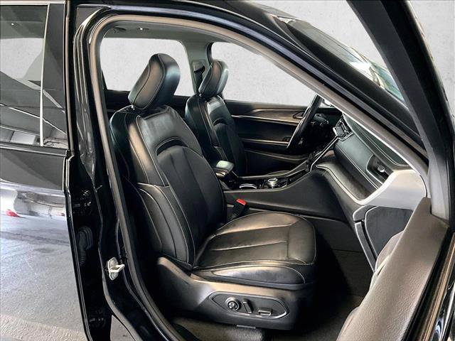 Used 2021 Jeep Grand Cherokee L Limited AWD/4WD image 9