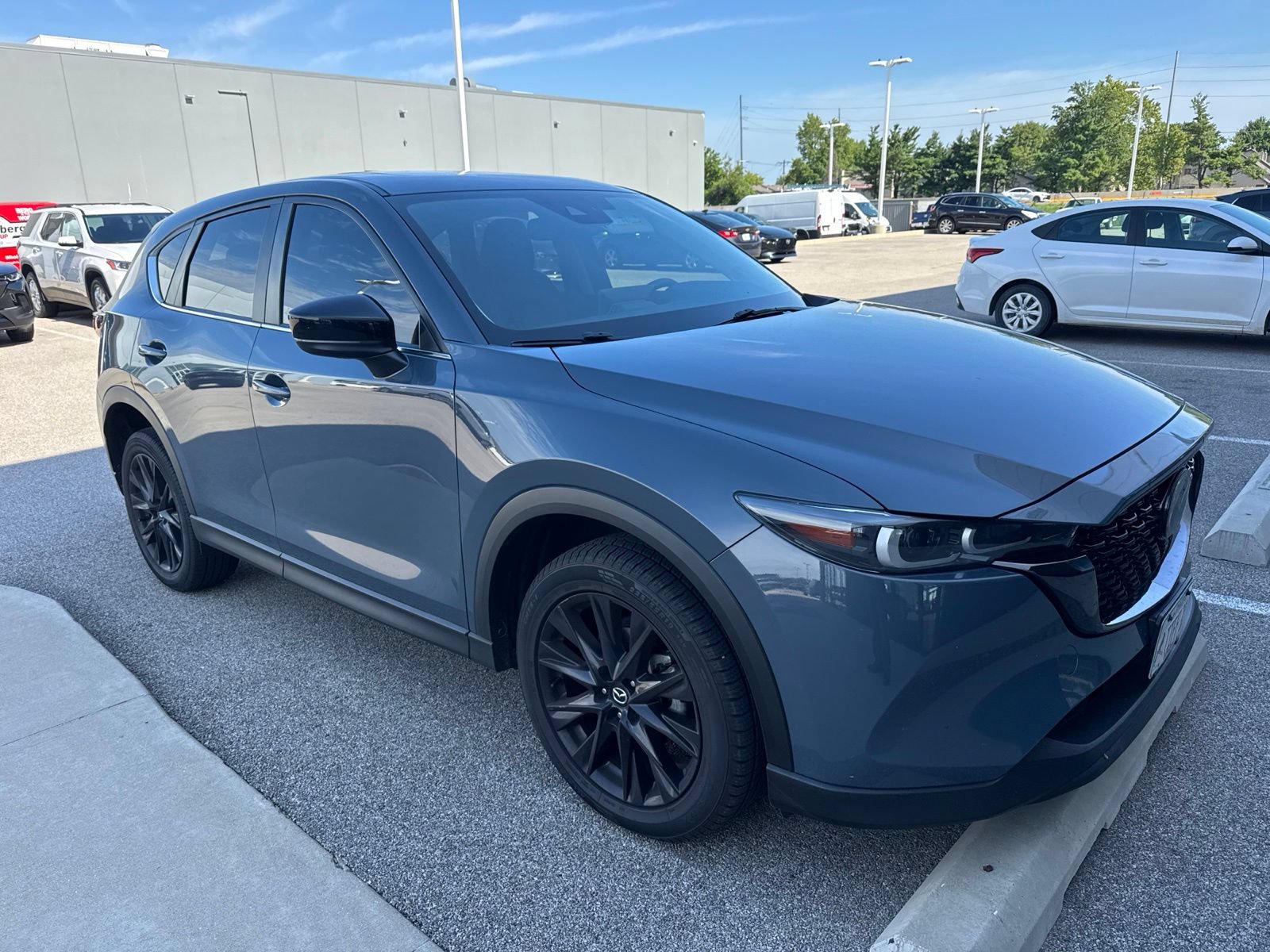 Used 2022 MAZDA CX-5 Carbon Edition AWD/4WD image 2