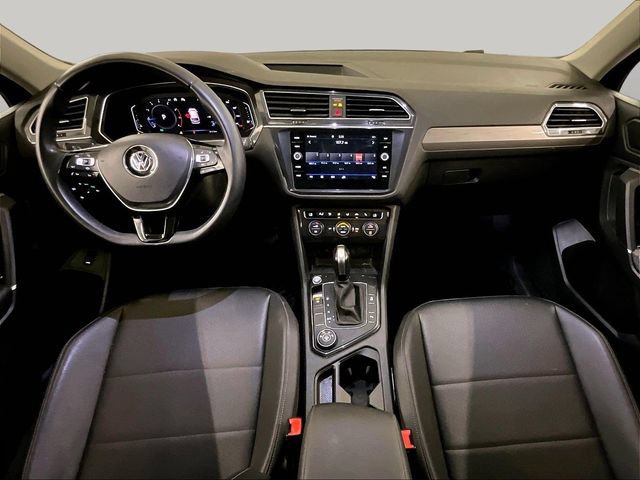 Used 2020 Volkswagen Tiguan SEL AWD/4WD image 15