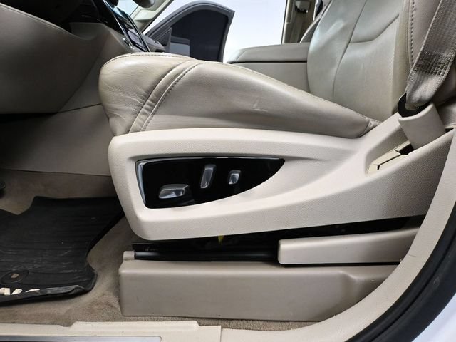 Used 2017 Cadillac Escalade ESV 4WD image 22
