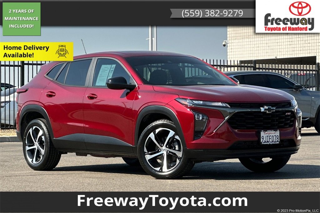 Used 2024 Chevrolet Trax RS w/ Sunroof Package