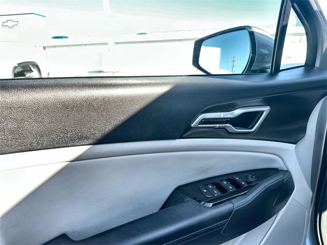 Used 2024 Kia Sportage EX image 15