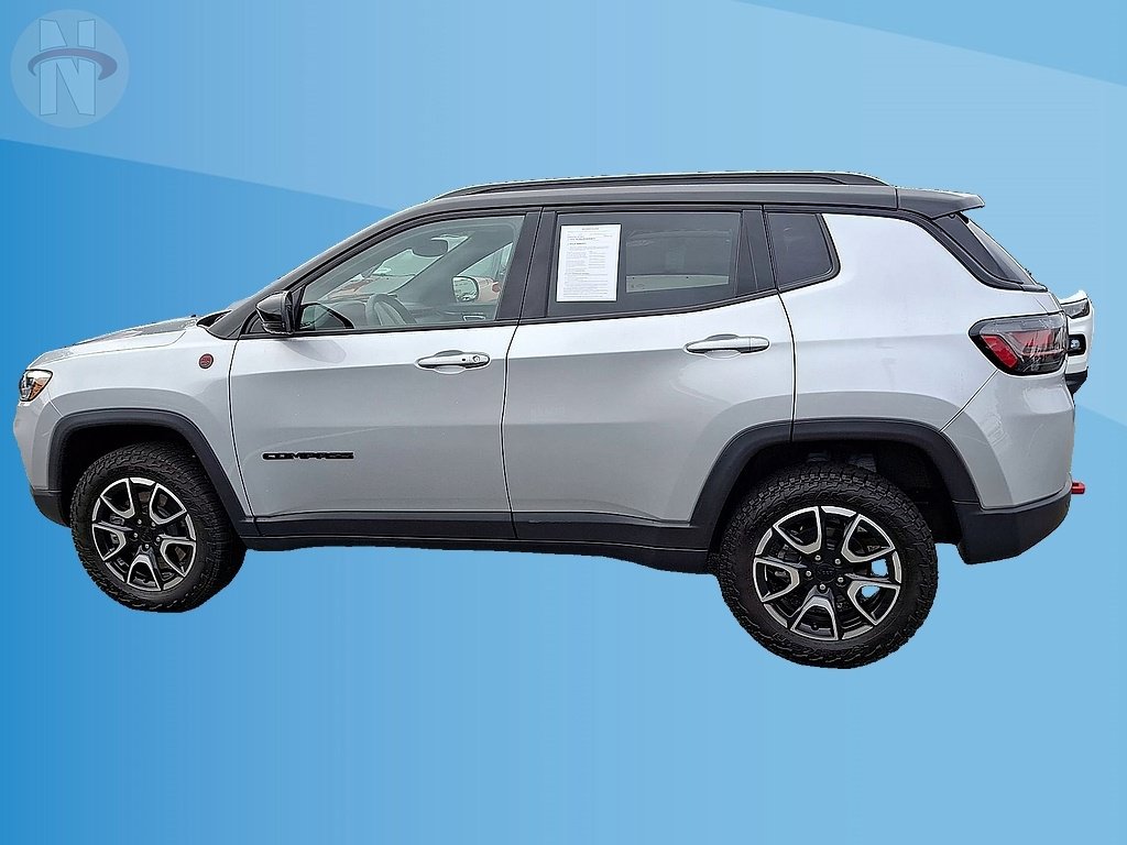 Certified 2024 Jeep Compass Trailhawk w/ Trailhawk Elite Group AWD/4WD image 5