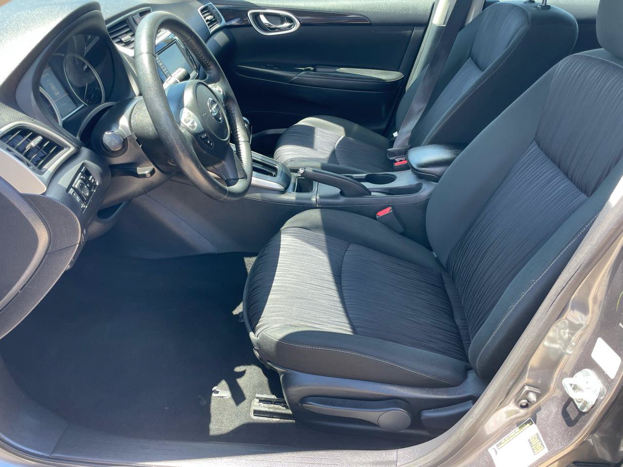 Used 2019 Nissan Sentra SV FWD image 26