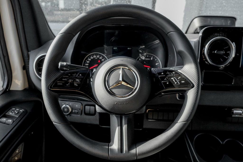 Used 2026 Mercedes-Benz Sprinter 2500 image 15