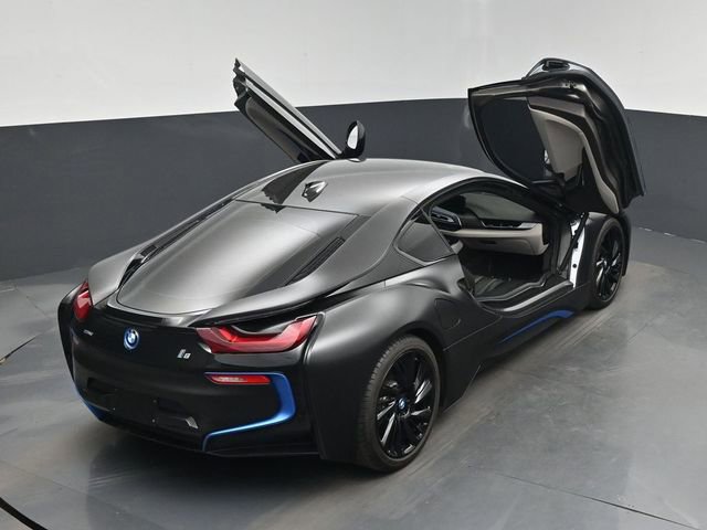 Used 2016 BMW i8 image 29