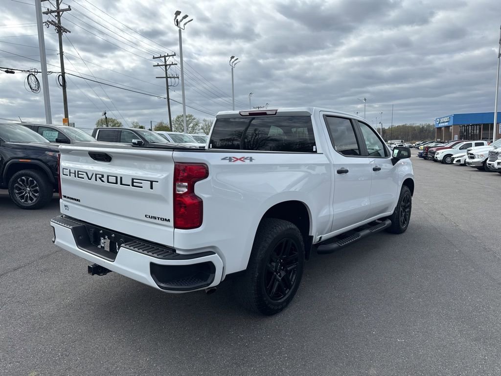 Used 2024 Chevrolet Silverado 1500 Custom image 5
