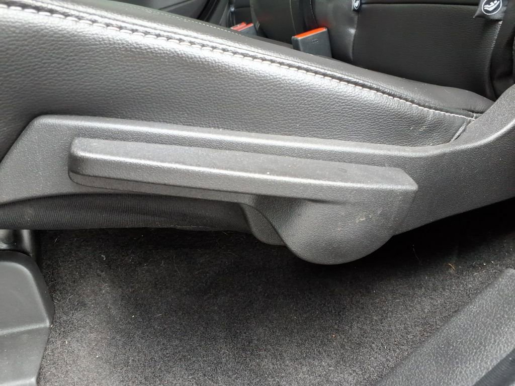 Used 2017 Ford Escape Titanium AWD/4WD image 11