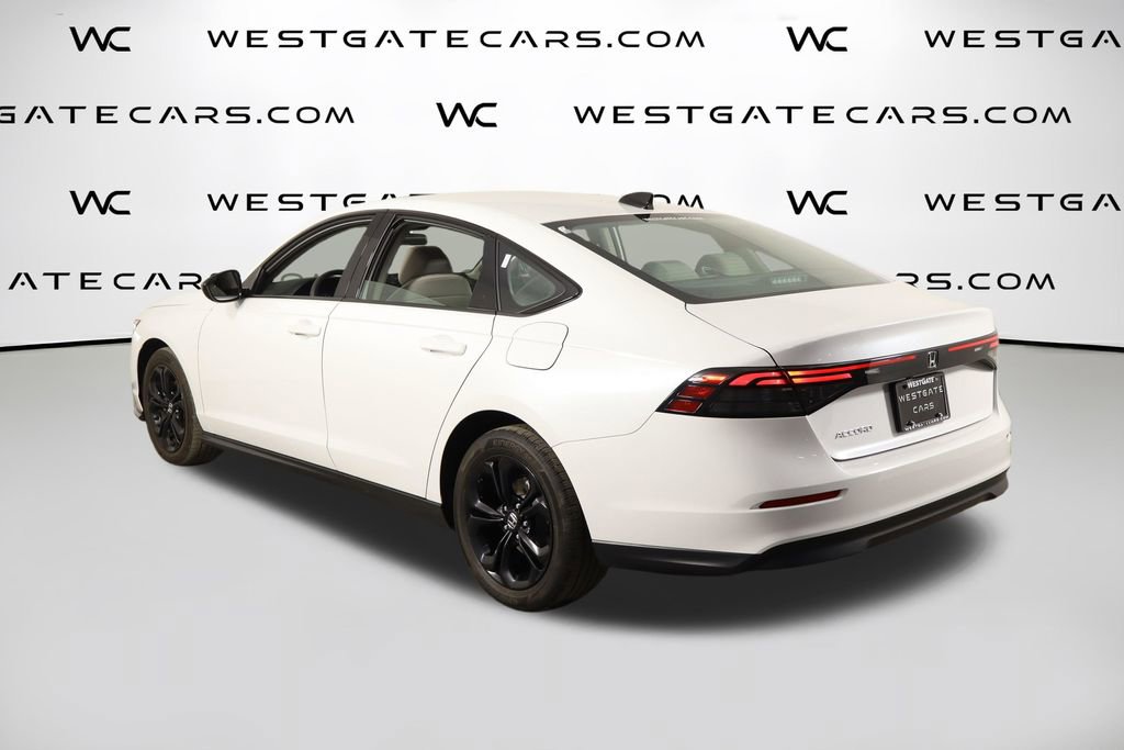 Used 2025 Honda Accord SE image 40